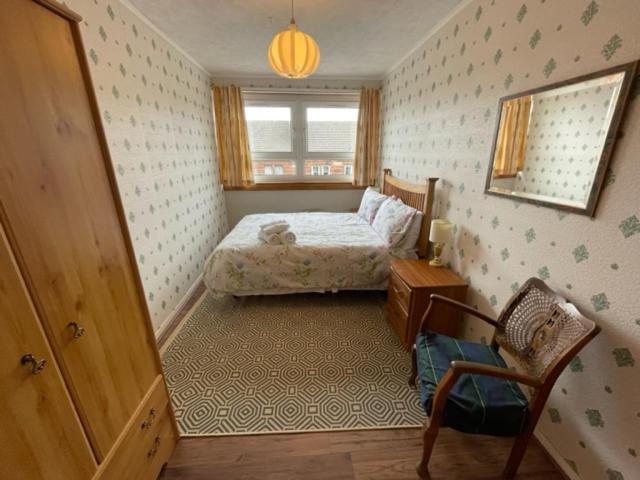 West End Hidden Gem - Modern 2-Bedroom Apartment With Residents Patio Glasgow Zewnętrze zdjęcie